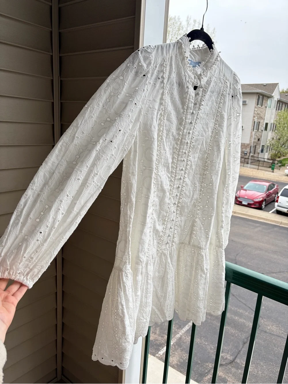🆕🤍Antonio Melani White Eyelet Lace Dress Size 6 Boho Cottagecore Front Mini - Picture 5 of 17